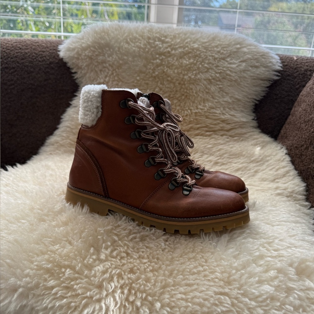 Petit Nord Shearling Winter Boot in Cognac